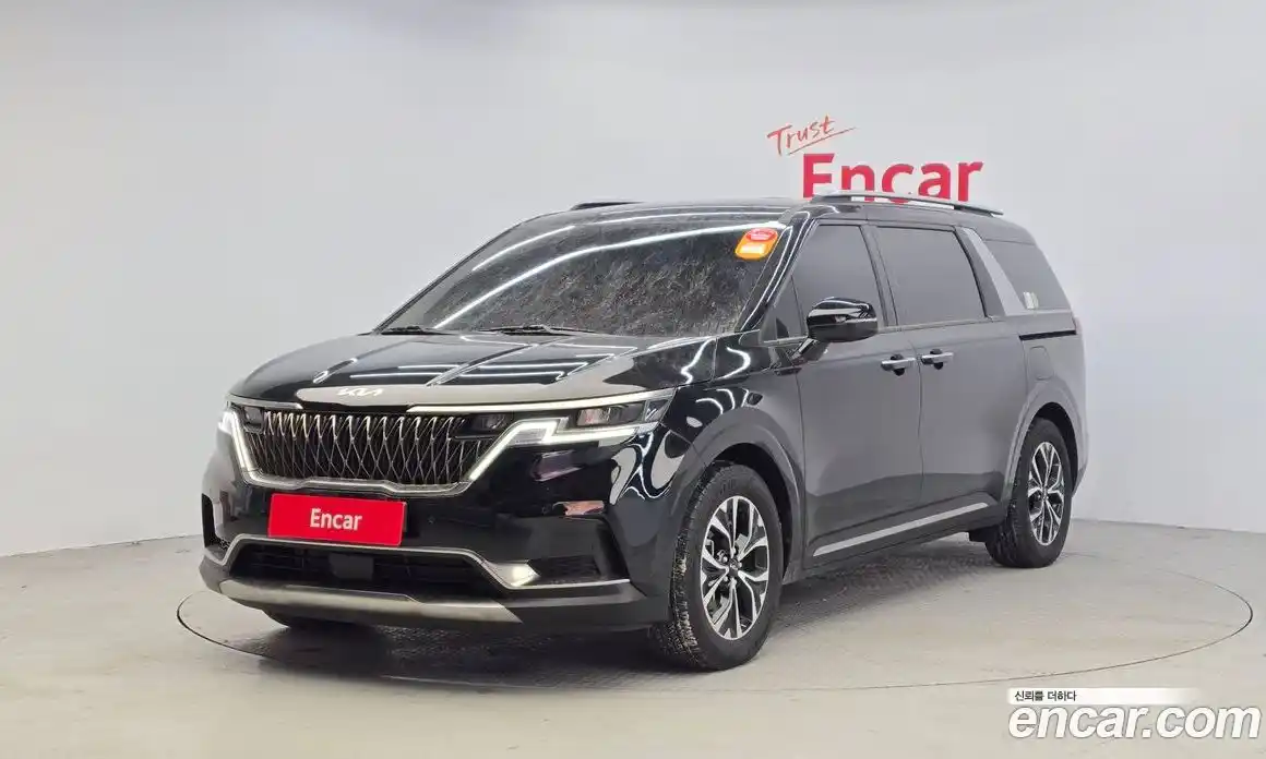 Kia Canival 2023 3.5 Автомат в Москве № 50281, фото 4