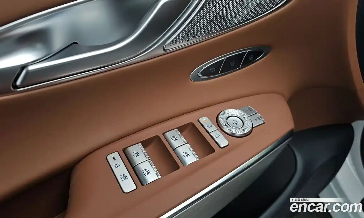 Genesis GV70 2025 2.5 Автомат в Москве № 59366, фото 13