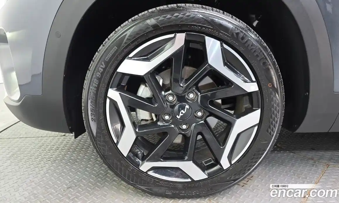 Kia Seltos 2023 2.0 Автомат в Москве № 60828, фото 3