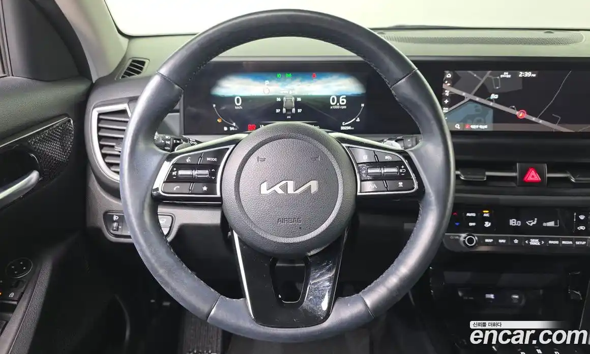 Kia Seltos 2023 2.0 Автомат в Москве № 60828, фото 4