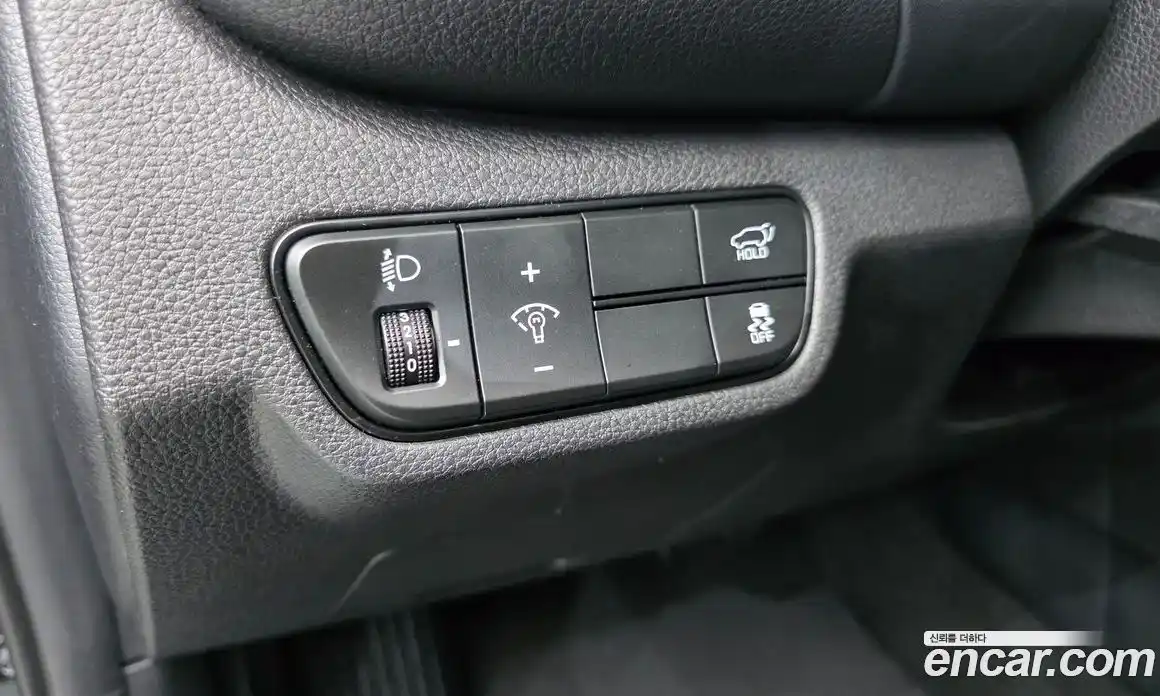 Kia Seltos 2023 2.0 Автомат в Москве № 60828, фото 10