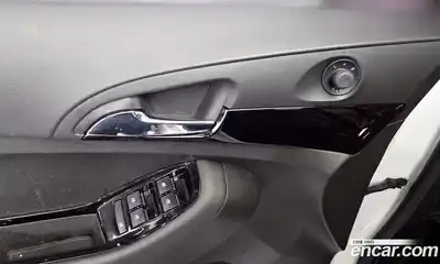 Chevrolet Orlando 2017 2.0 Автомат в Москве № 103685, миниатюра 11