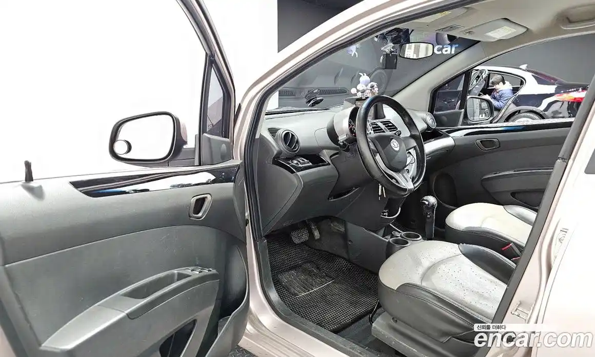 Chevrolet Matiz 2011 1.0 Автомат в Москве № 104067, фото 18