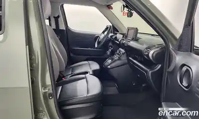 Hyundai Casper 2023 1.0 Автомат в Москве № 108762, миниатюра 8