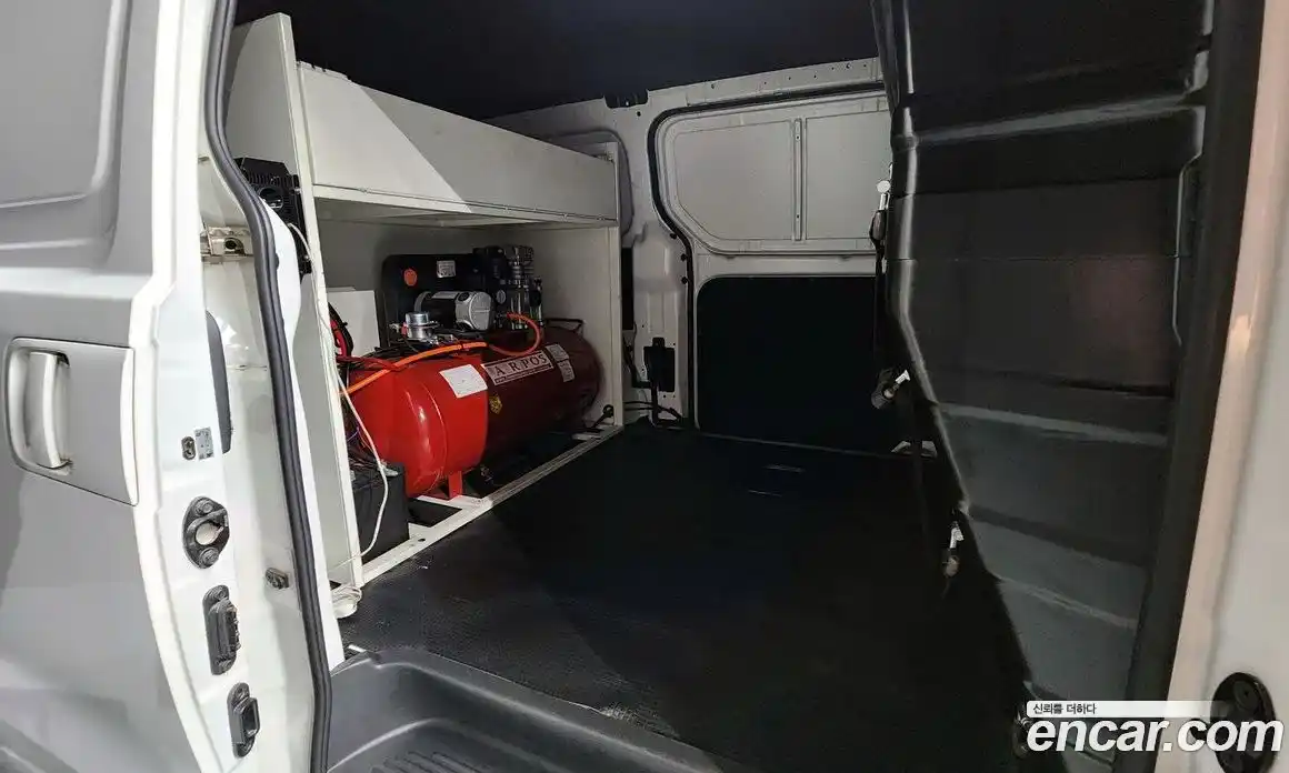 Hyundai Starex 2020 2.5 Автомат в Москве № 109315, фото 20