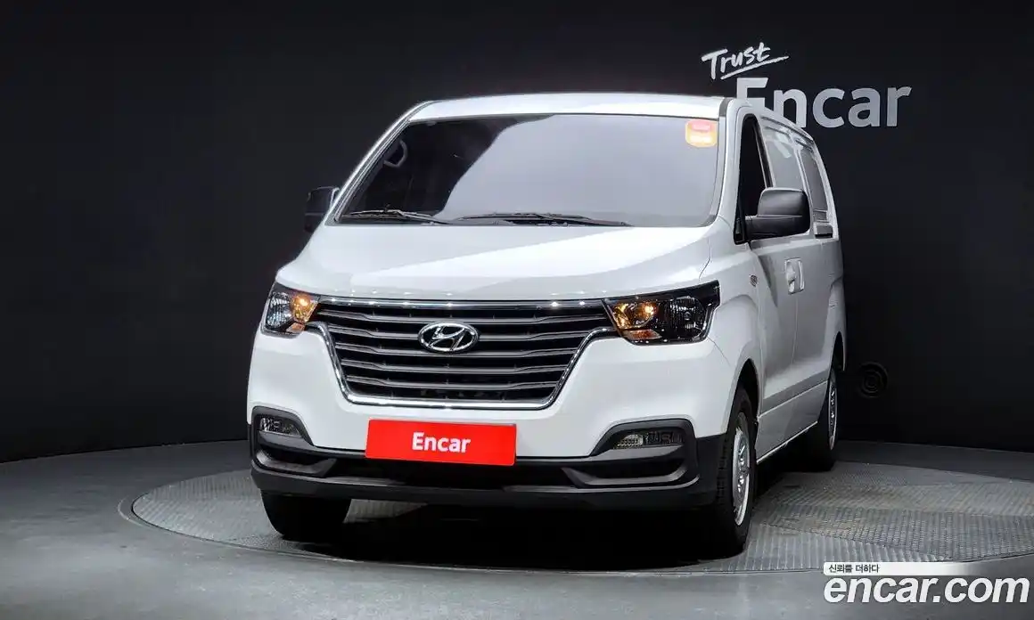 Hyundai Starex 2020 2.5 Автомат в Москве № 109315, фото 8