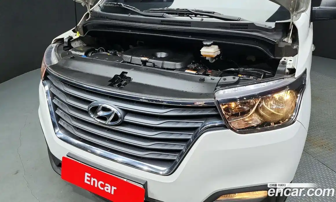 Hyundai Starex 2020 2.5 Автомат в Москве № 109315, фото 9