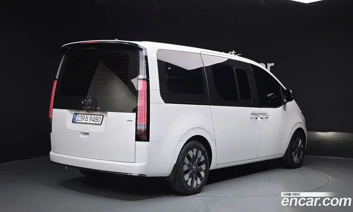 Hyundai Staria 2023 2.2 Автомат в Москве № 109620, фото 11