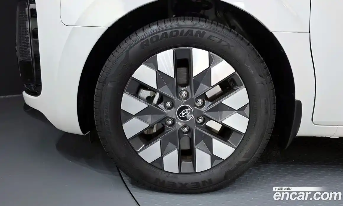 Hyundai Staria 2023 2.2 Автомат в Москве № 109620, фото 12