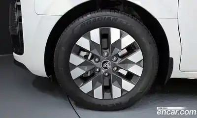 Hyundai Staria 2023 2.2 Автомат в Москве № 109620, миниатюра 12