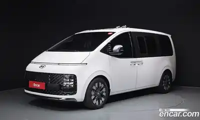 Hyundai Staria 2023 2.2 Автомат в Москве № 109620, миниатюра 3