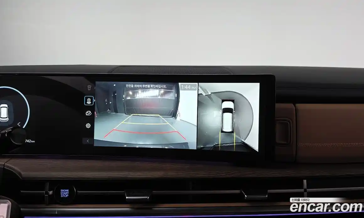 Hyundai Santa Fe 2024 1.6 Автомат в Москве № 110810, фото 19