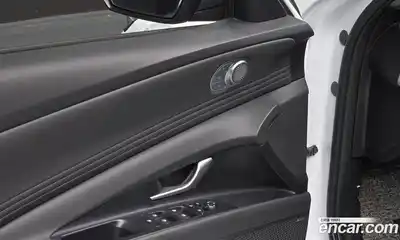 Hyundai Avante 2025 1.6 Автомат в Москве № 112071, миниатюра 10