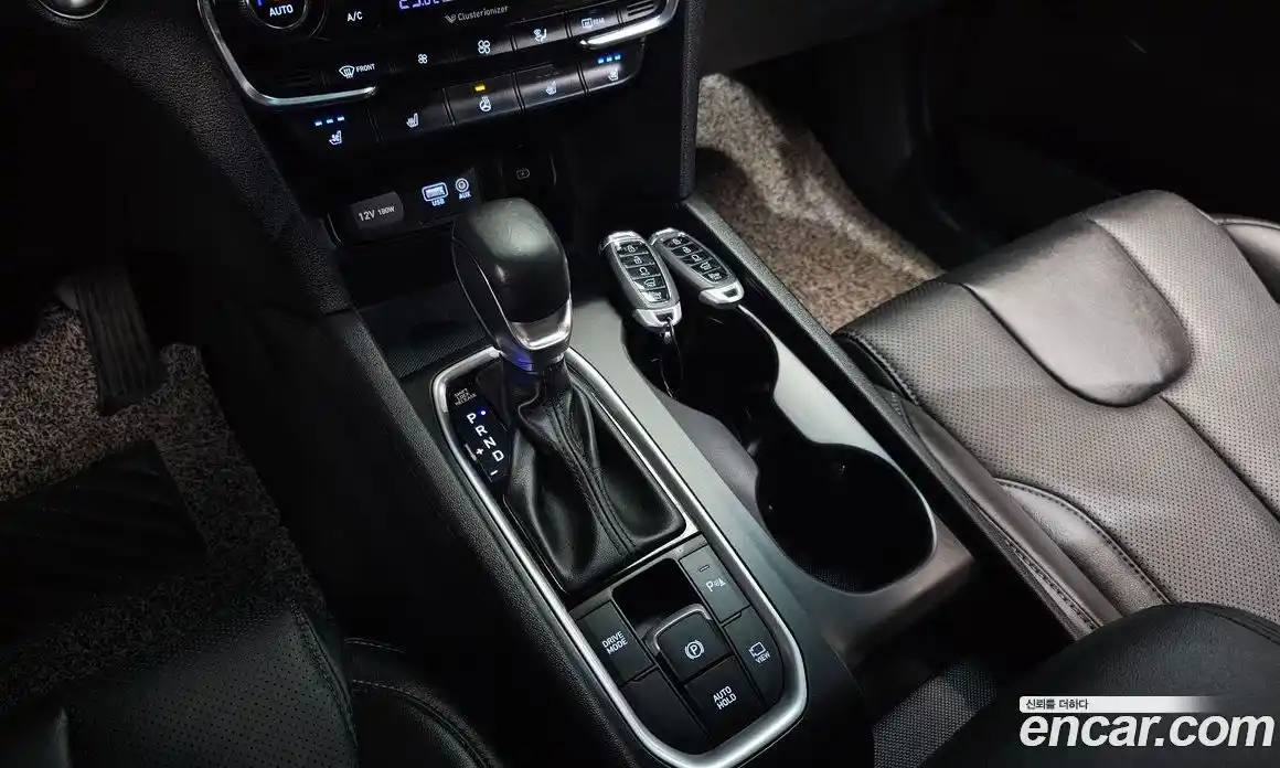 Hyundai Santa Fe 2020 2.0 Автомат в Москве № 112696, фото 14