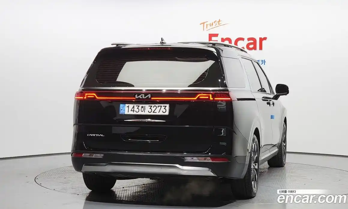 Kia Canival 2023 3.5 Автомат в Москве № 115451, фото 15