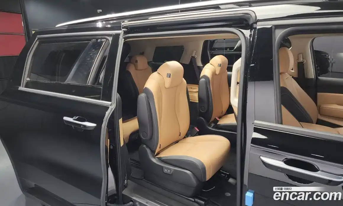 Kia Canival 2023 3.5 Автомат в Москве № 115451, фото 16