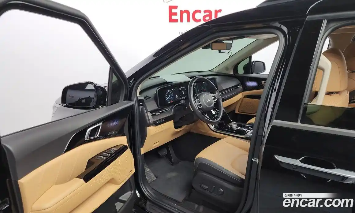 Kia Canival 2023 3.5 Автомат в Москве № 115451, фото 3