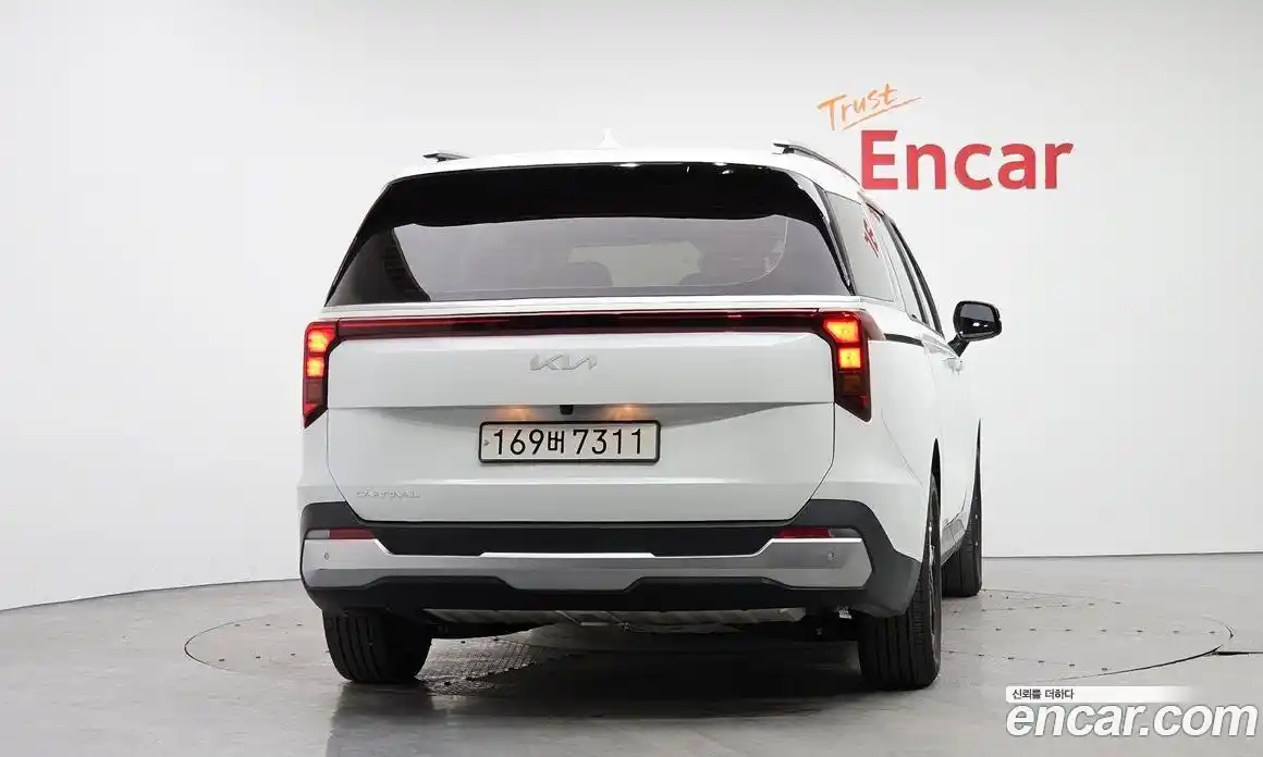 Kia Canival 2024 2.2 Автомат в Москве № 121173, фото 13