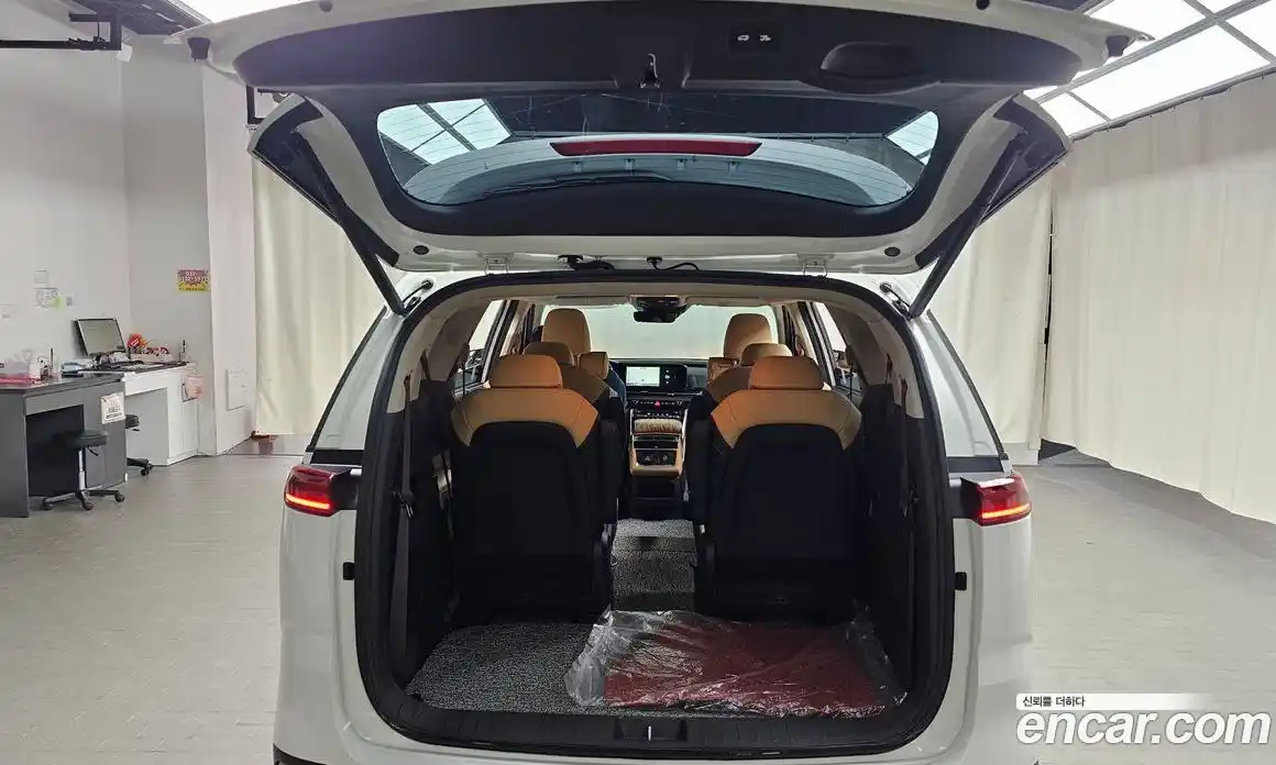 Kia Canival 2022 2.2 Автомат в Москве № 122257, фото 17