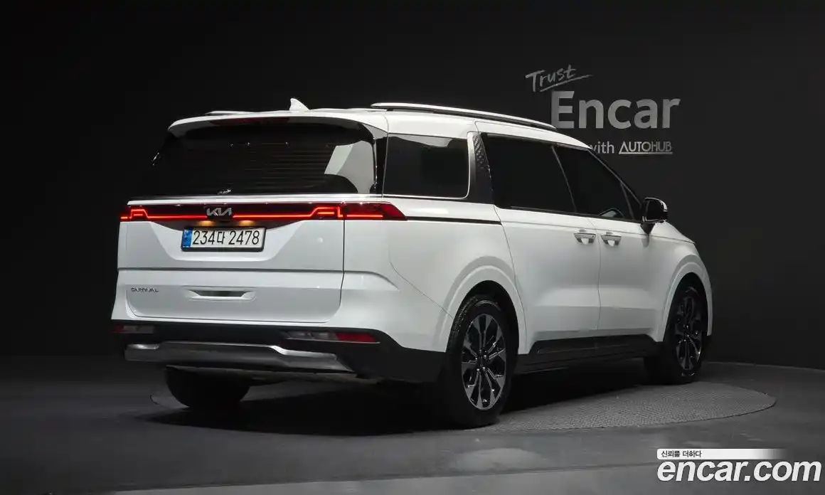 Kia Canival 2022 2.2 Автомат в Москве № 122257, фото 9