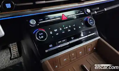 Hyundai Santa Fe 2024 1.6 Автомат в Москве № 122656, миниатюра 11