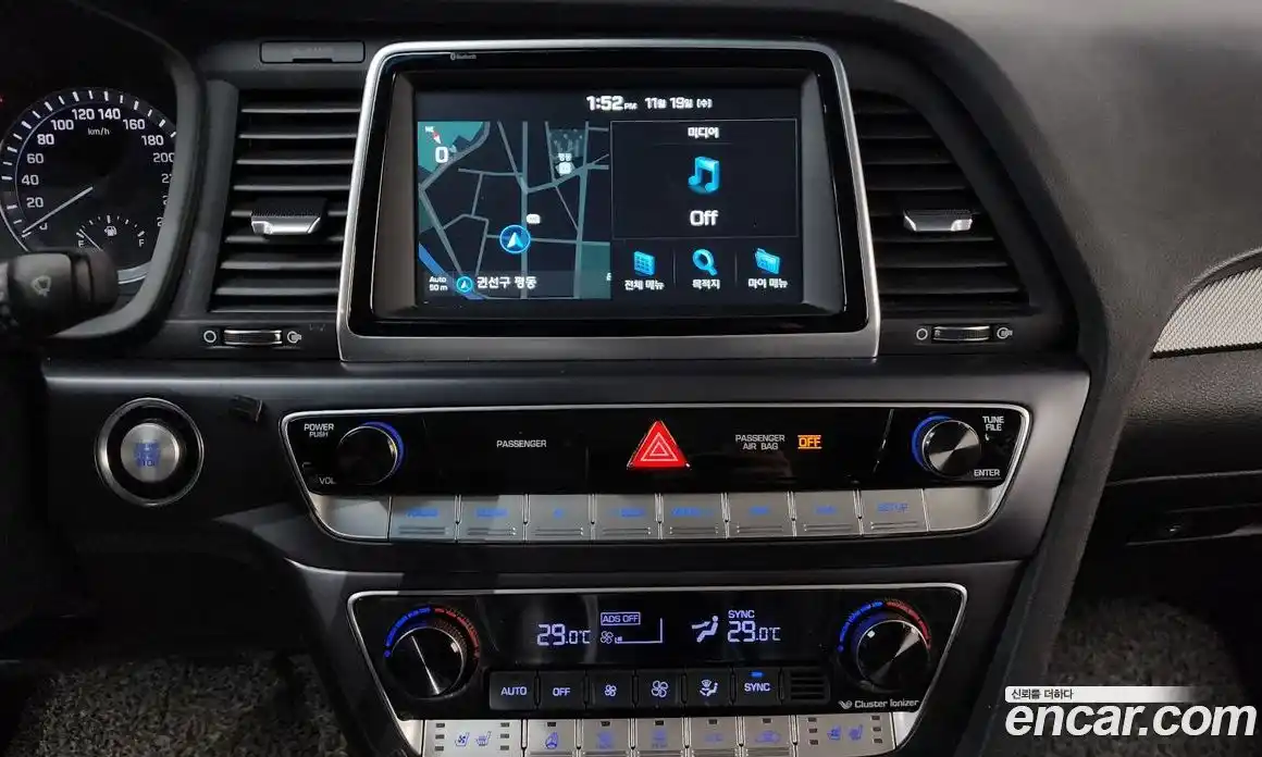 Hyundai Sonata 2019 2.0 Автомат в Москве № 125220, фото 11