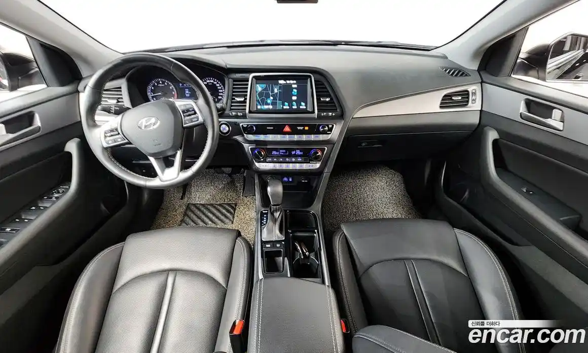 Hyundai Sonata 2019 2.0 Автомат в Москве № 125220, фото 19