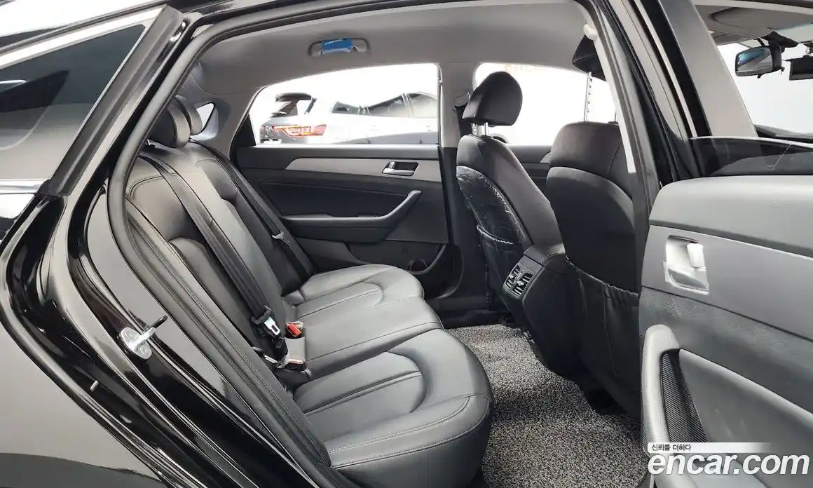 Hyundai Sonata 2019 2.0 Автомат в Москве № 125220, фото 5