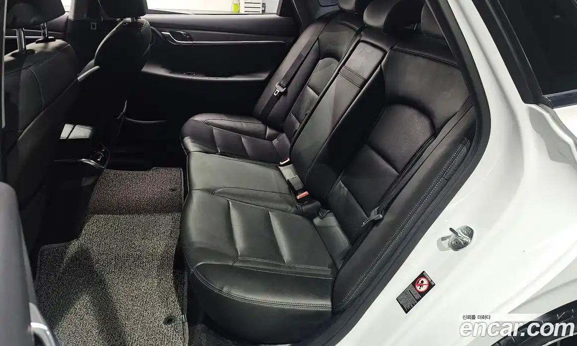 Hyundai Grandeur 2022 2.5 Автомат в Москве № 126114, фото 9