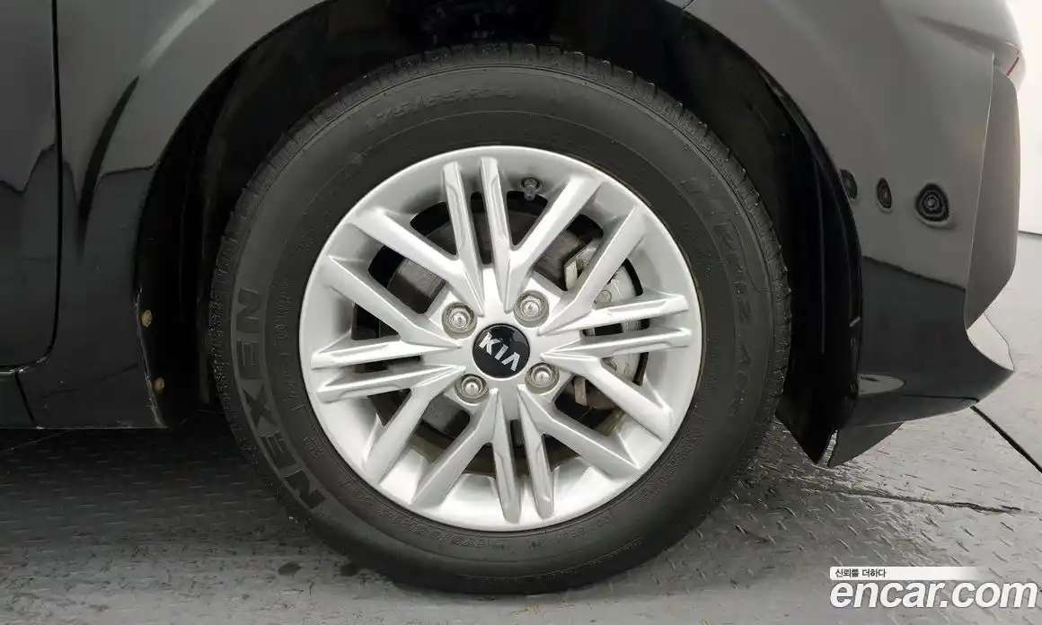 Kia Morning 2021 1.0 Автомат в Москве № 133261, фото 13