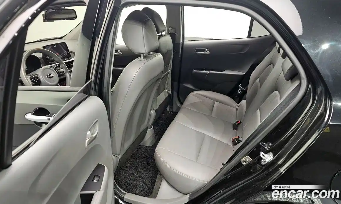 Kia Morning 2021 1.0 Автомат в Москве № 133261, фото 20