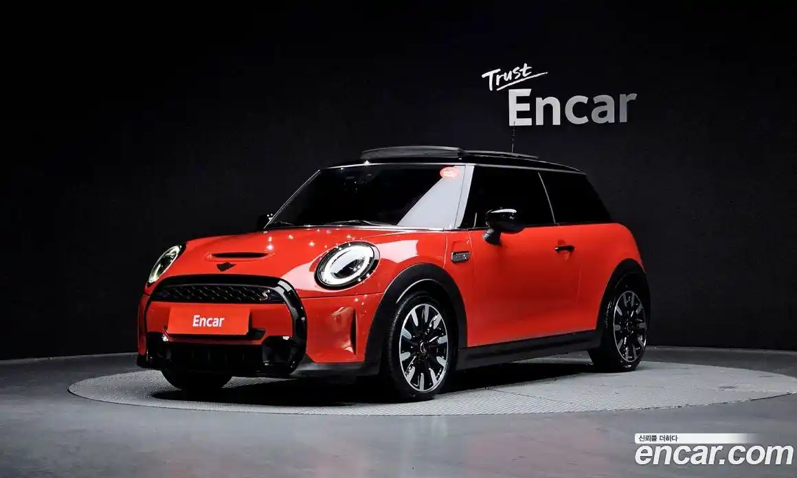 Mini Cooper 2022 2.0 Автомат в Москве № 140595, фото 12