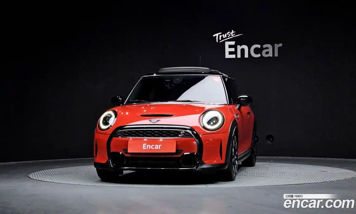 Mini Cooper 2022 2.0 Автомат в Москве № 140595, фото 14