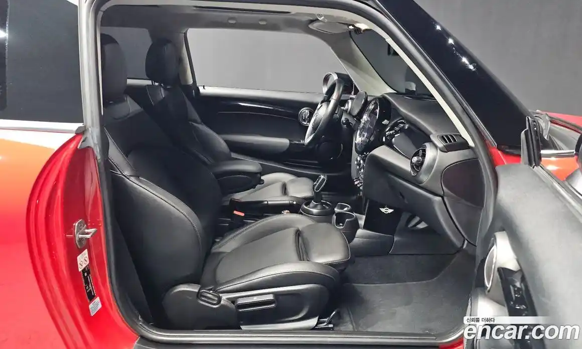 Mini Cooper 2022 2.0 Автомат в Москве № 140595, фото 19