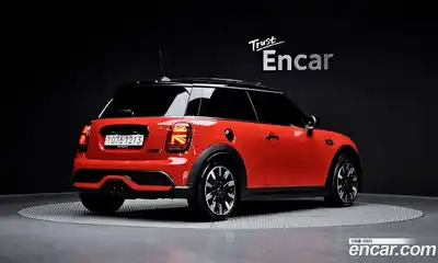Mini Cooper 2022 2.0 Автомат в Москве № 140595, миниатюра 4