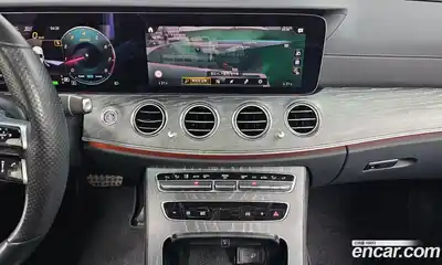 Mercedes-Benz E-Class 2021 2.0 Автомат в Москве № 142918, миниатюра 11