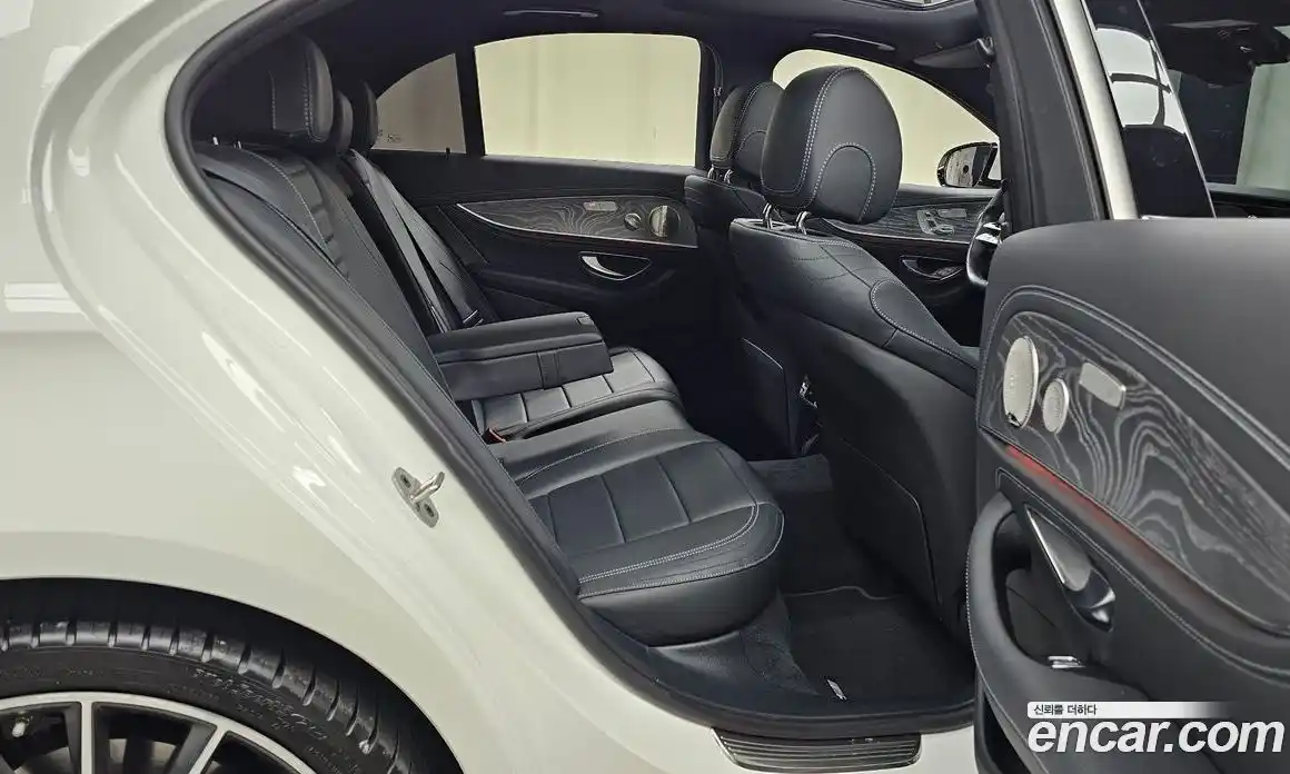 Mercedes-Benz E-Class 2021 2.0 Автомат в Москве № 142918, фото 8