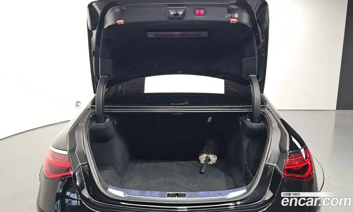 Mercedes-Benz S-Class 2023 3.0 Автомат в Москве № 143733, фото 18