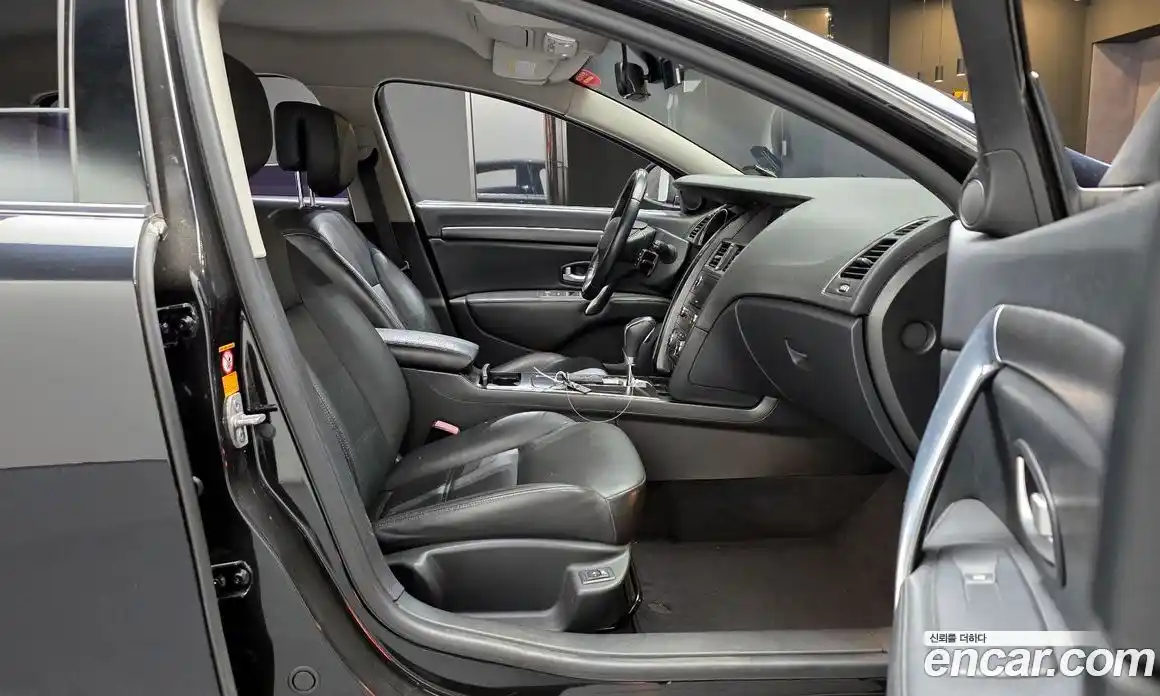 Renault SM7 2016 2.5 Автомат в Москве № 147640, фото 16