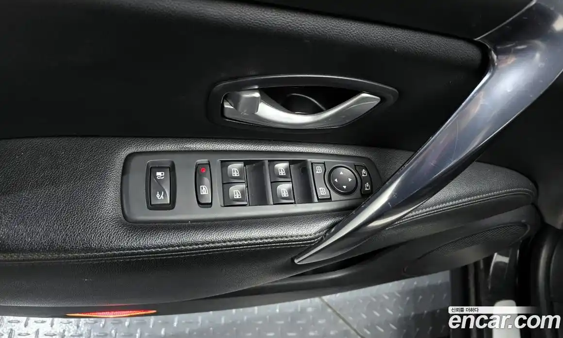 Renault SM7 2016 2.5 Автомат в Москве № 147640, фото 6