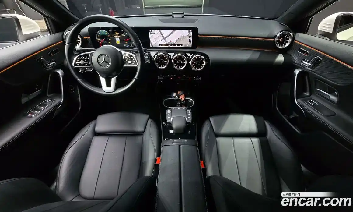 Mercedes-Benz A-Class 2022 2.0 Автомат в Москве № 150855, фото 18