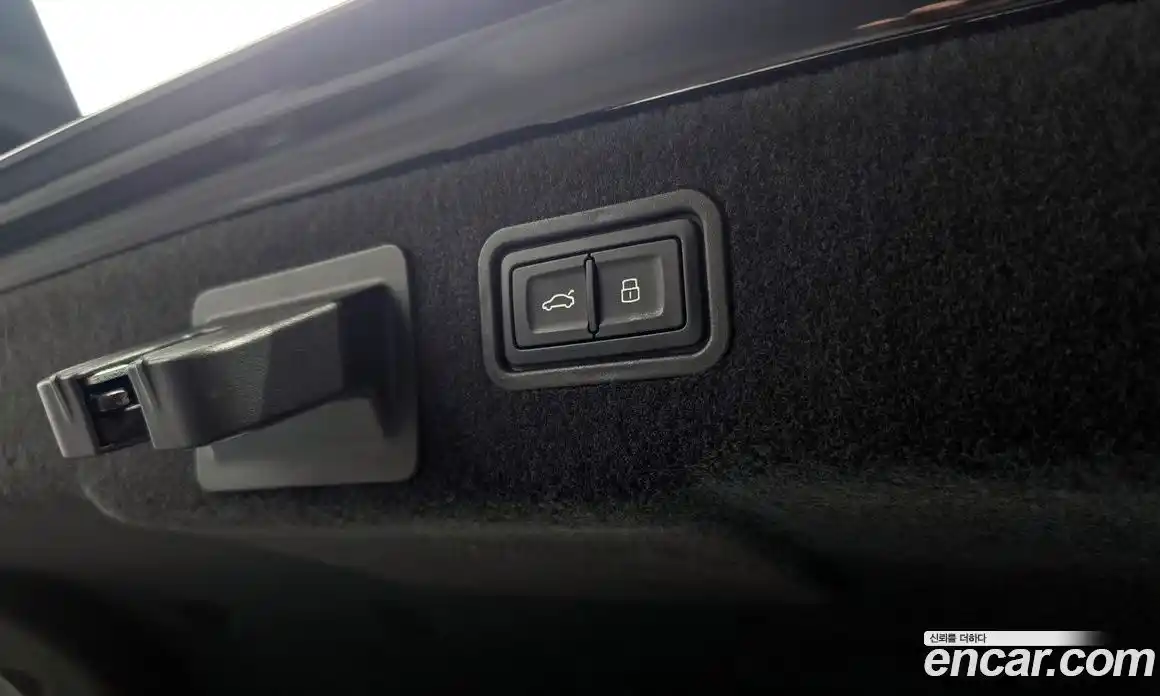 Audi A8 2023 3.0 Автомат в Москве № 162778, фото 1