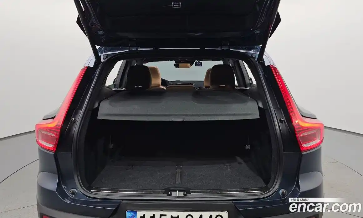 Volvo XC40 2021 2.0 Автомат в Москве № 164494, фото 3