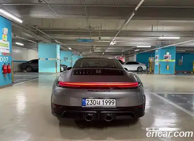 Porsche 911, 2025