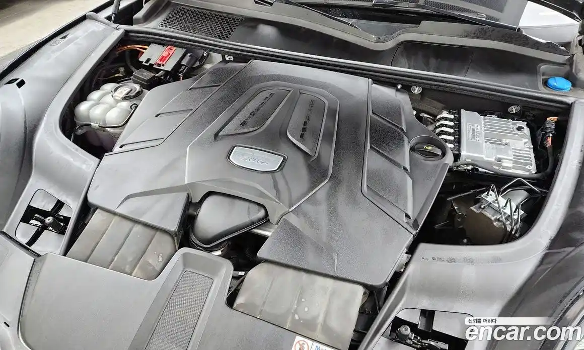 Porsche Cayenne 2023 3.0 Автомат в Москве № 165258, фото 17