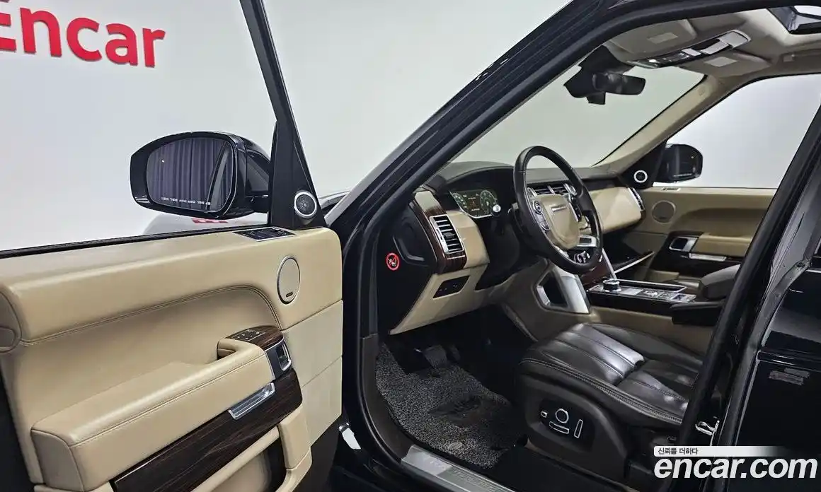 Land Rover Range-Rover 2017 4.4 Автомат в Москве № 166267, фото 11