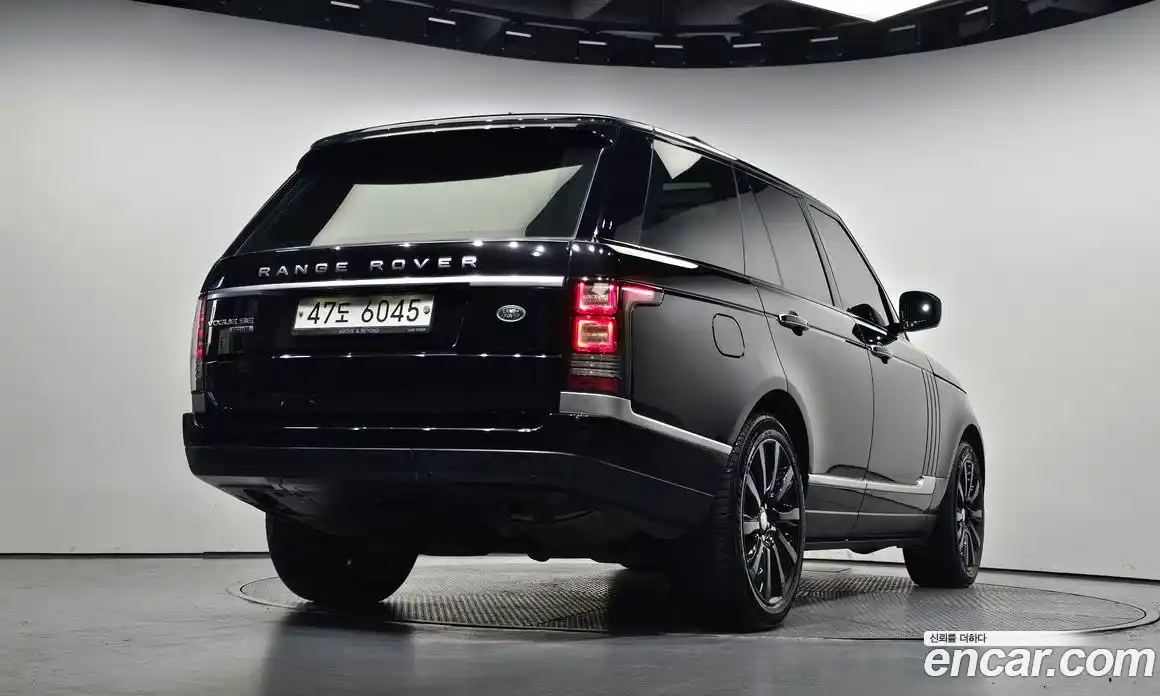 Land Rover Range-Rover 2017 4.4 Автомат в Москве № 166267, фото 13