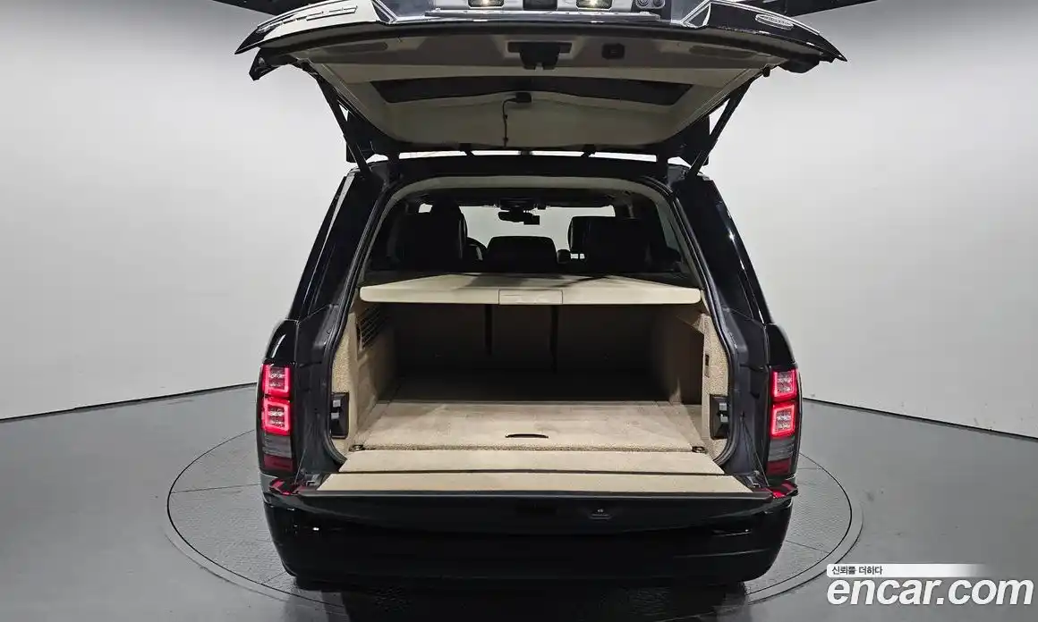 Land Rover Range-Rover 2017 4.4 Автомат в Москве № 166267, фото 14