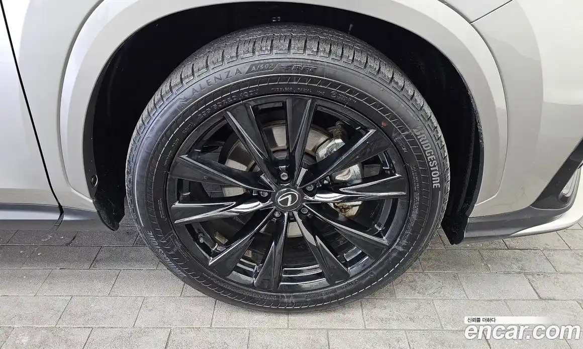 Lexus NX 2024 2.5 Автомат в Москве № 168062, фото 10