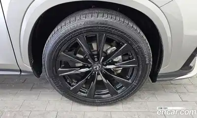 Lexus NX 2024 2.5 Автомат в Москве № 168062, миниатюра 10